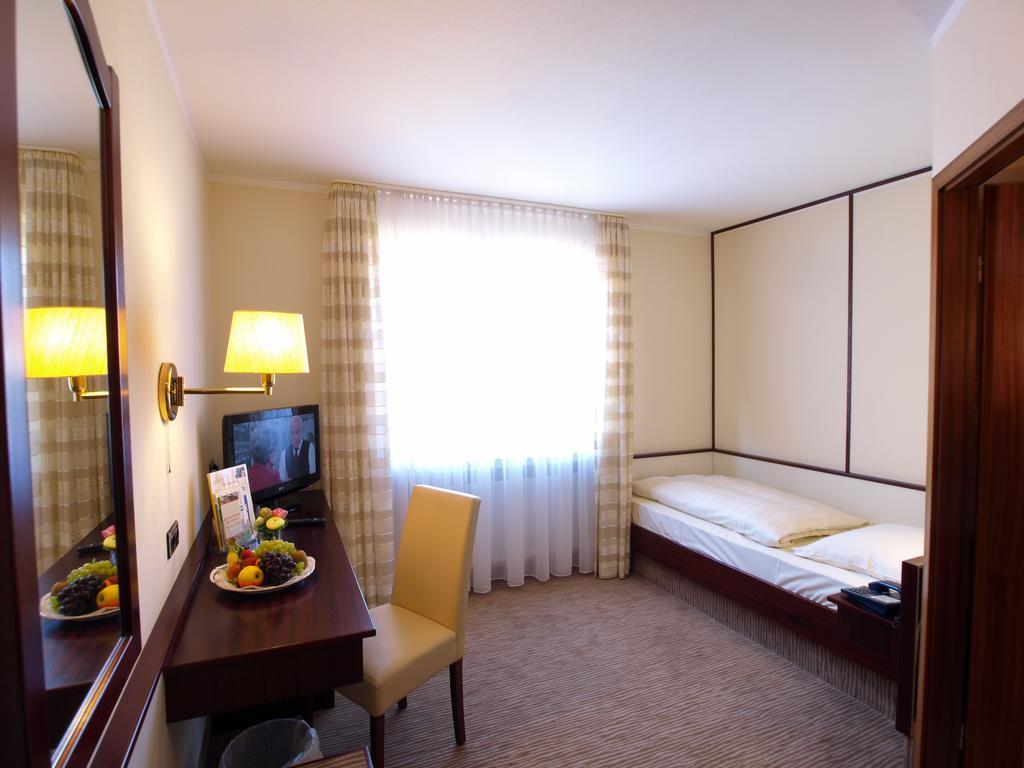 Hotel Landhaus Silbertanne Rotenburg an der Fulda Zewnętrze zdjęcie